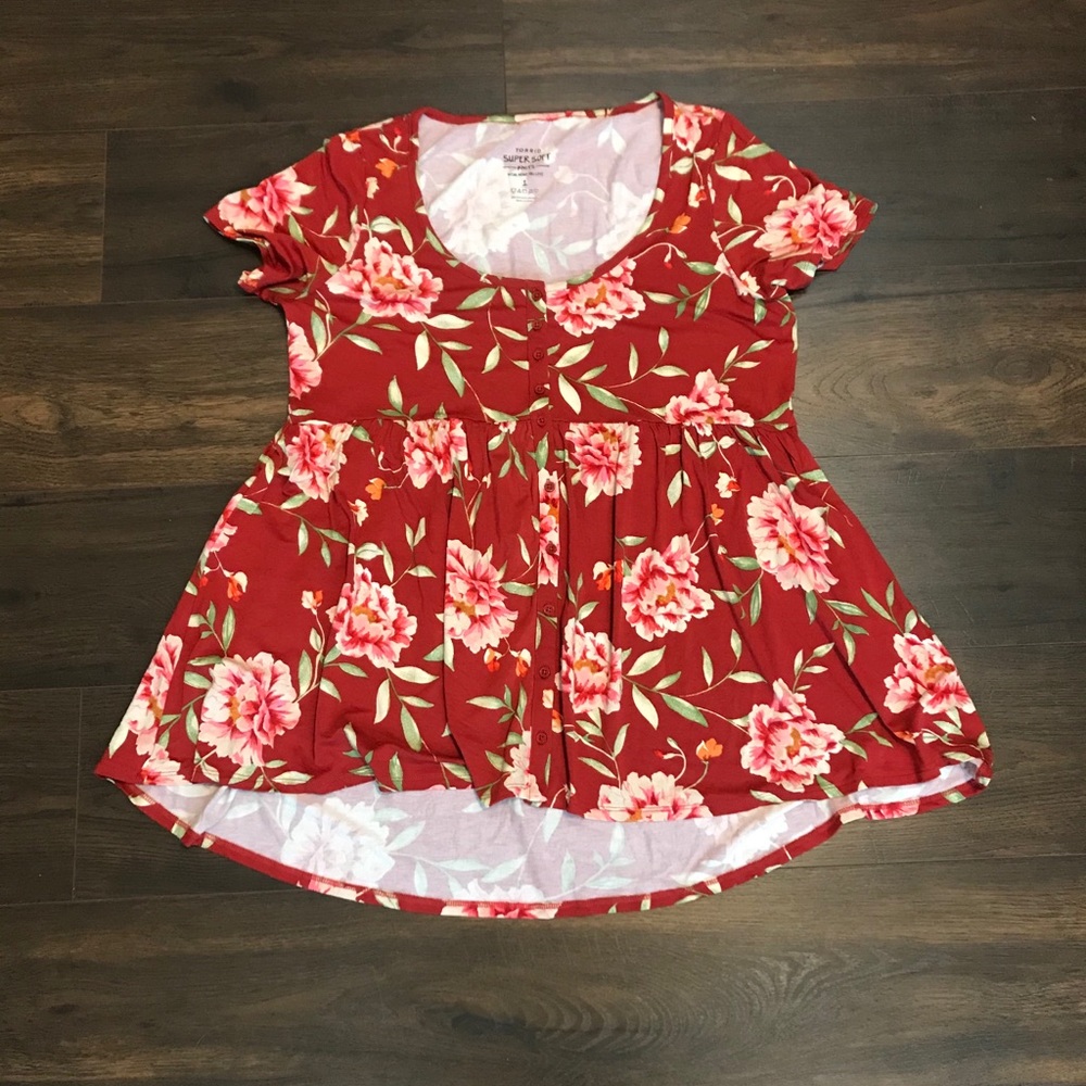 Torrid Super Soft Knits floral babydoll top!